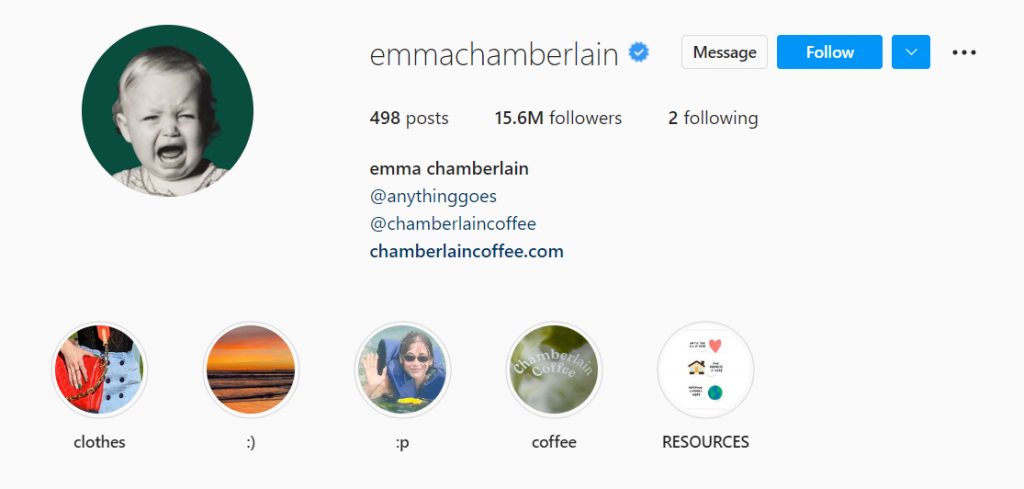 艾玛·张伯伦（Emma Chamberlain）是美国的互联网个性
