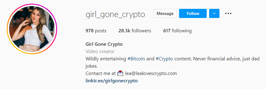 女孩去加密InstagramInfluencer